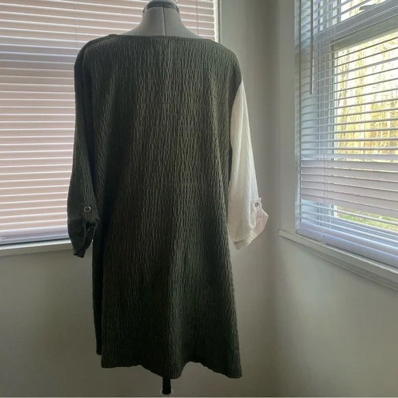ZEDD PLUS Women's Asymmetrical Green White Geometric Pattern Tunic Size XL - Picture 4 of 9